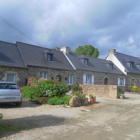 Les Gites De Kerroyal Garlan Luaran gambar