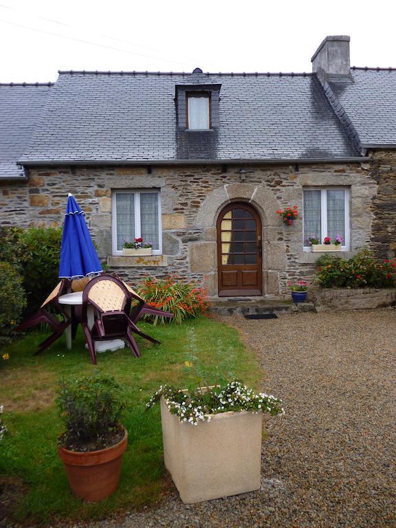 Les Gites De Kerroyal Garlan Bilik gambar