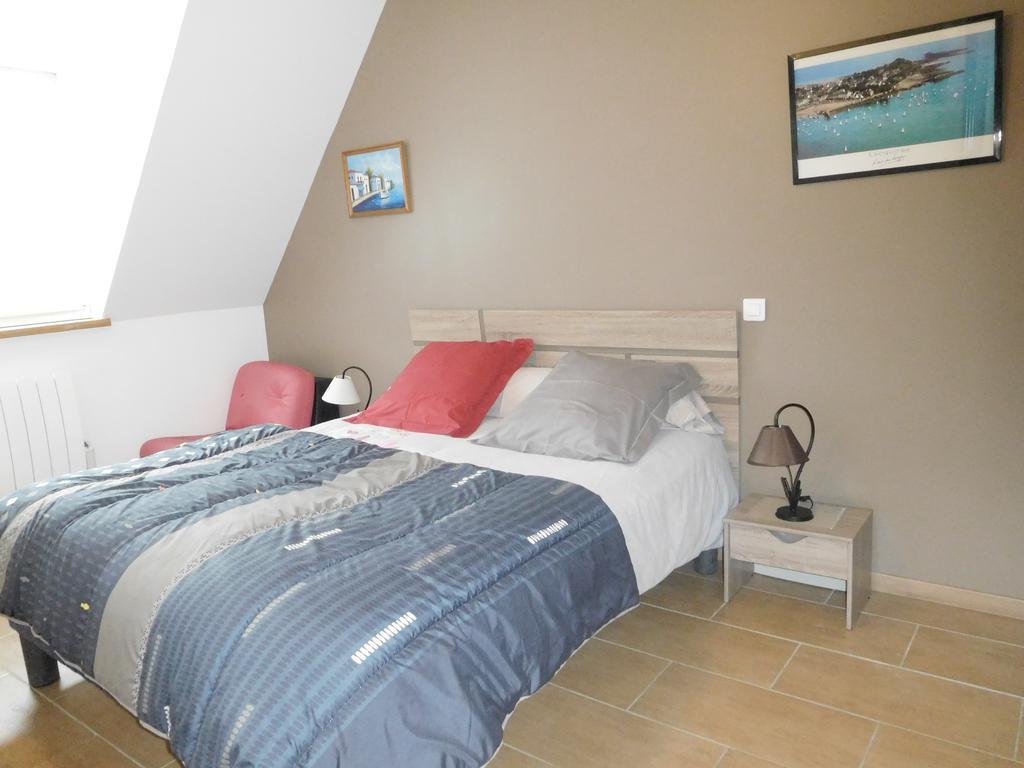 Les Gites De Kerroyal Garlan Luaran gambar