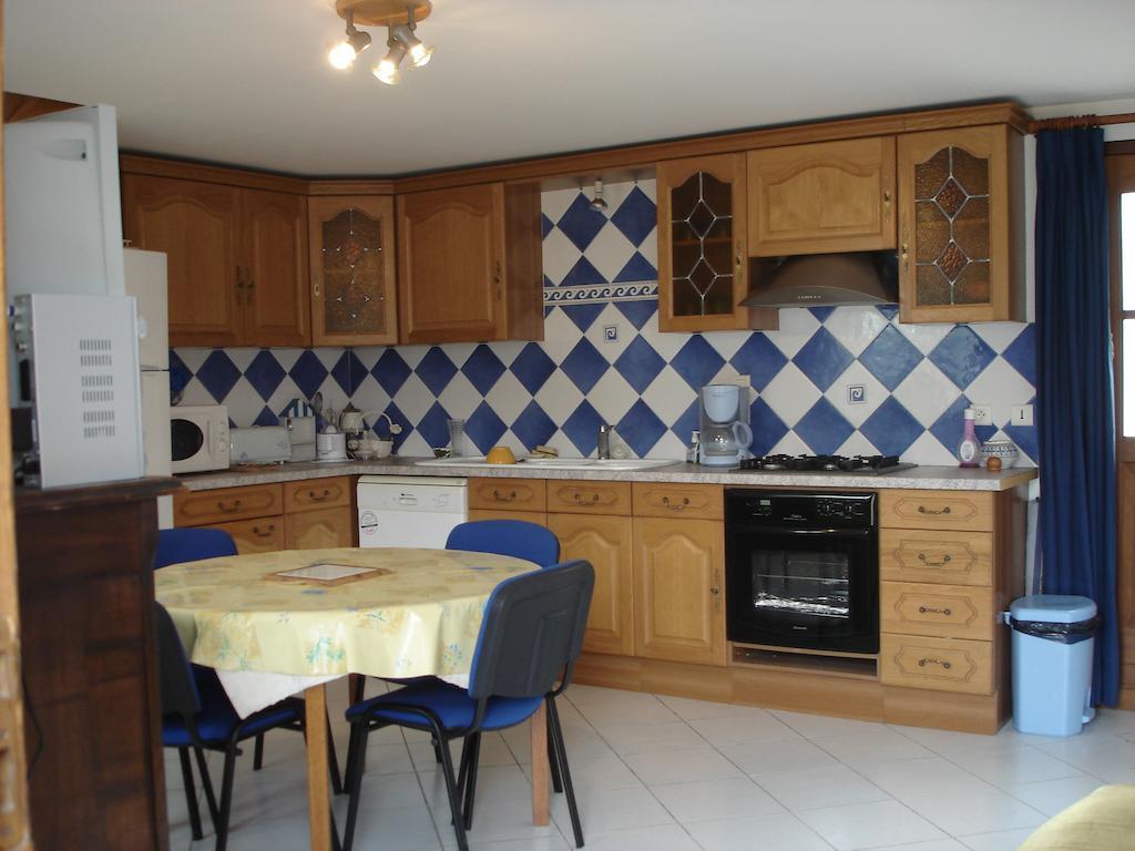 Les Gites De Kerroyal Garlan Bilik gambar