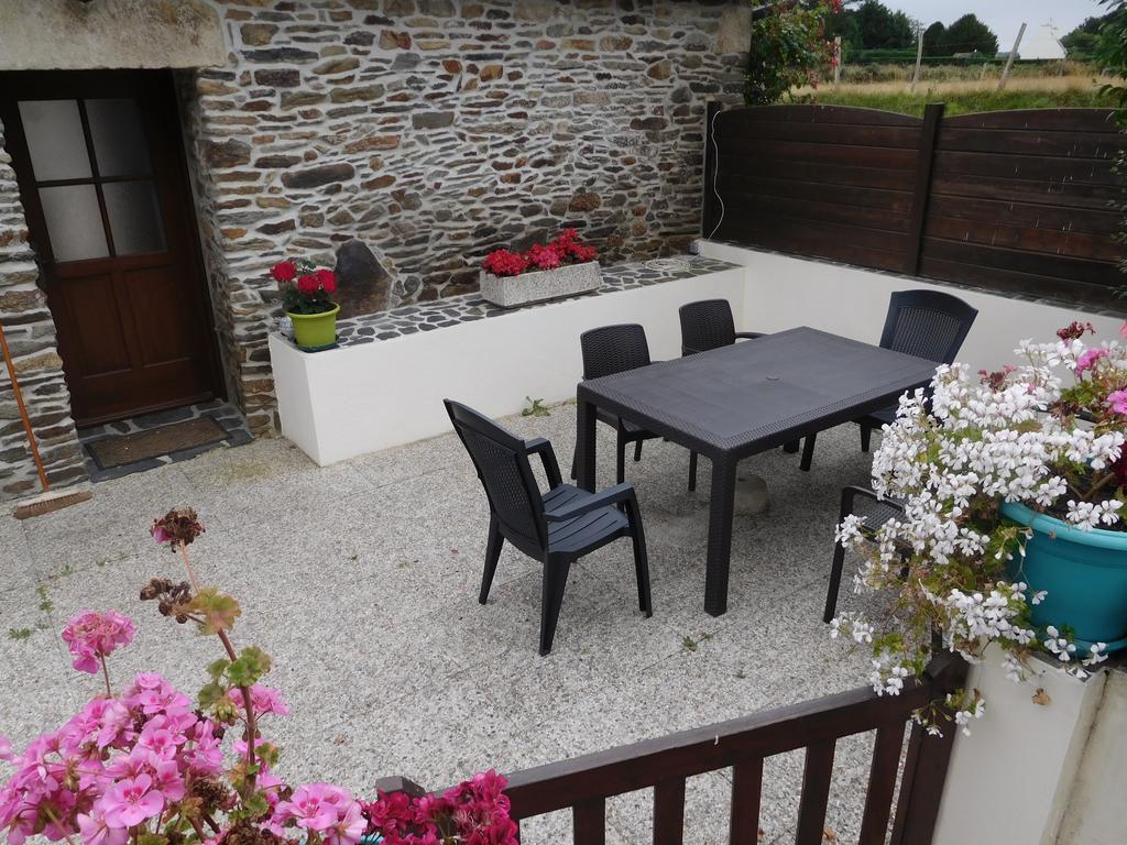 Les Gites De Kerroyal Garlan Luaran gambar