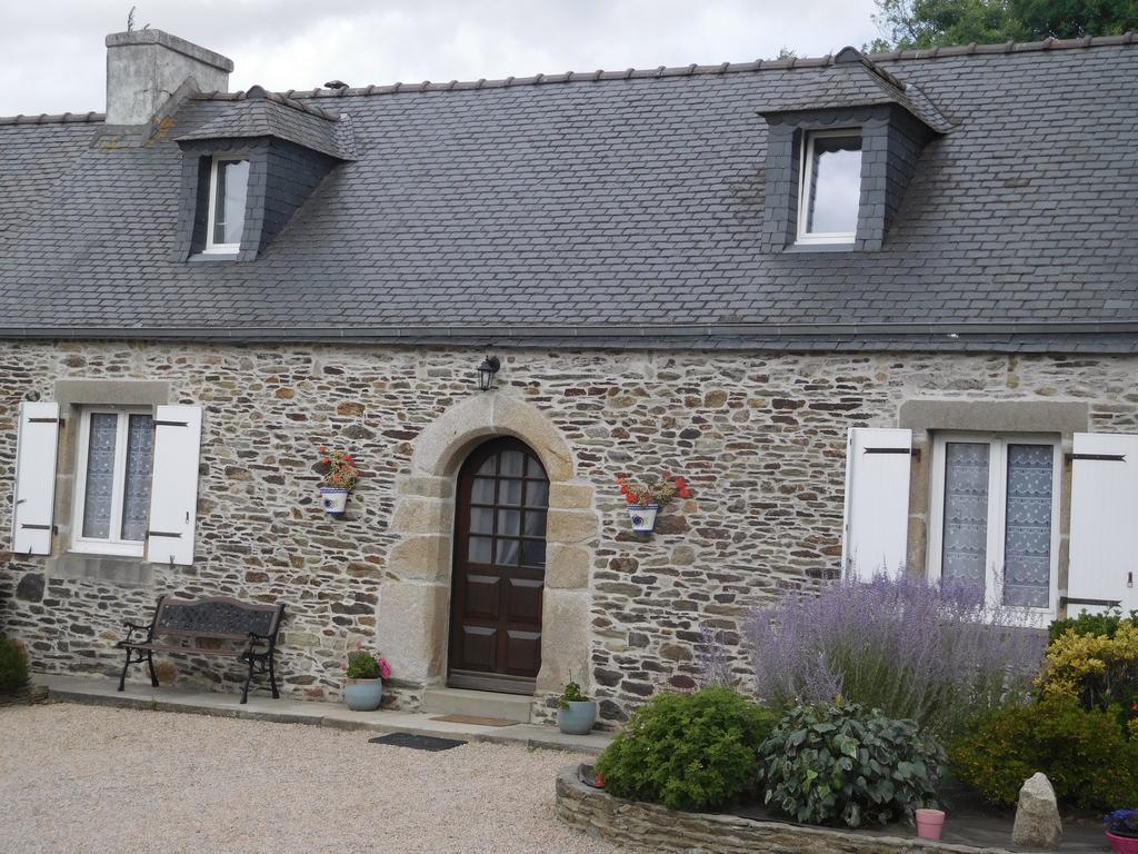 Les Gites De Kerroyal Garlan Luaran gambar