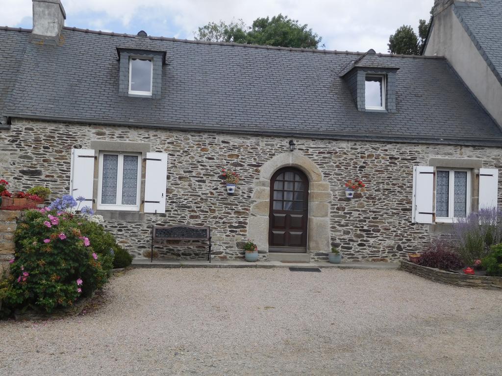 Les Gites De Kerroyal Garlan Luaran gambar